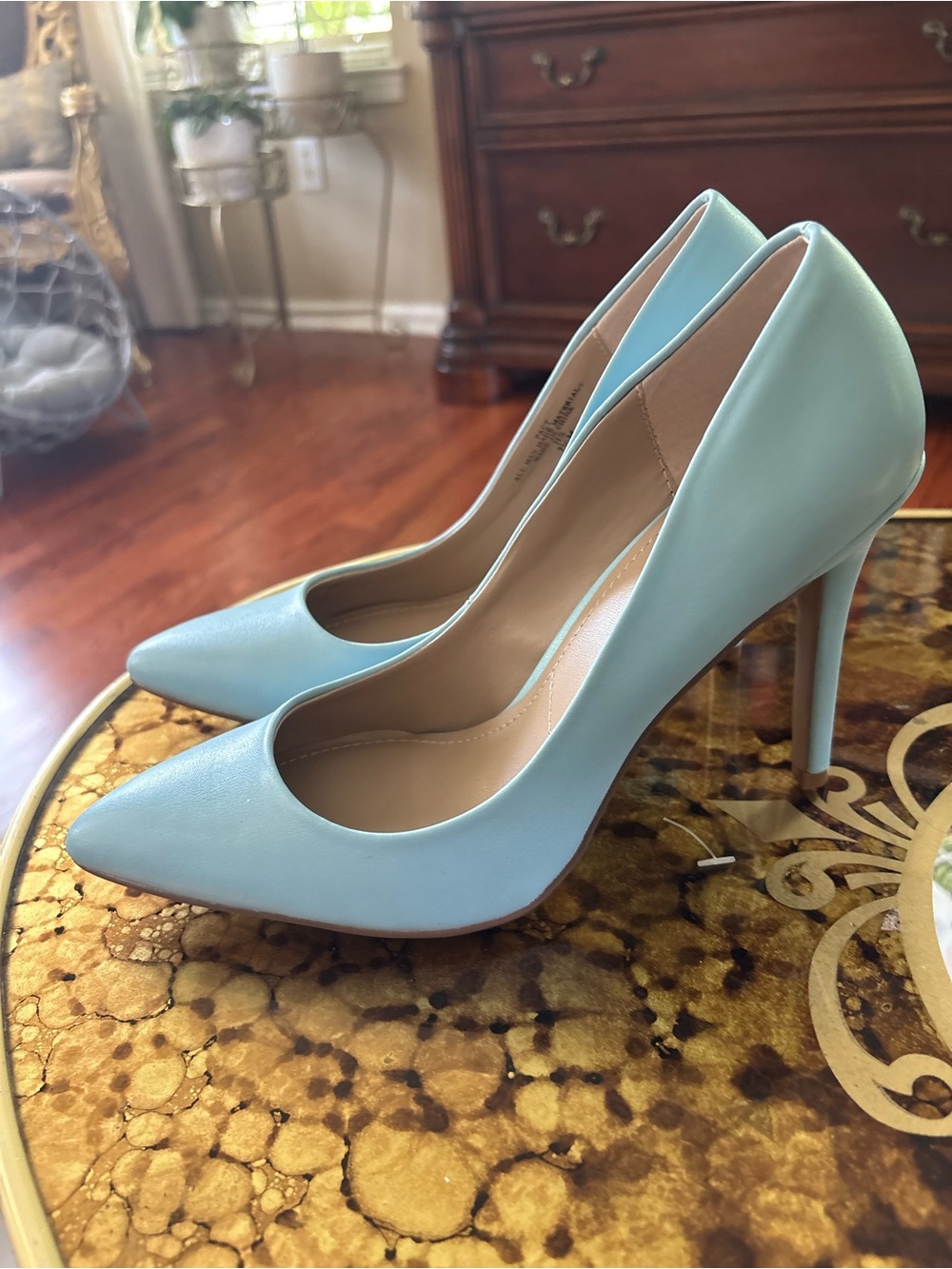 Charles David Powder Blue Pointed-Toe Leather Pumps - Picture 7 of 7